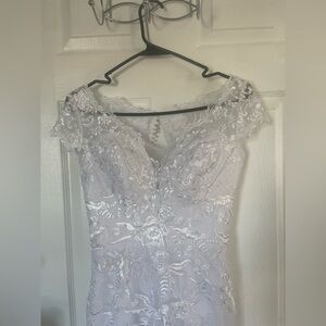 BRAND NEW Lace Mermaid Fit Wedding Dress